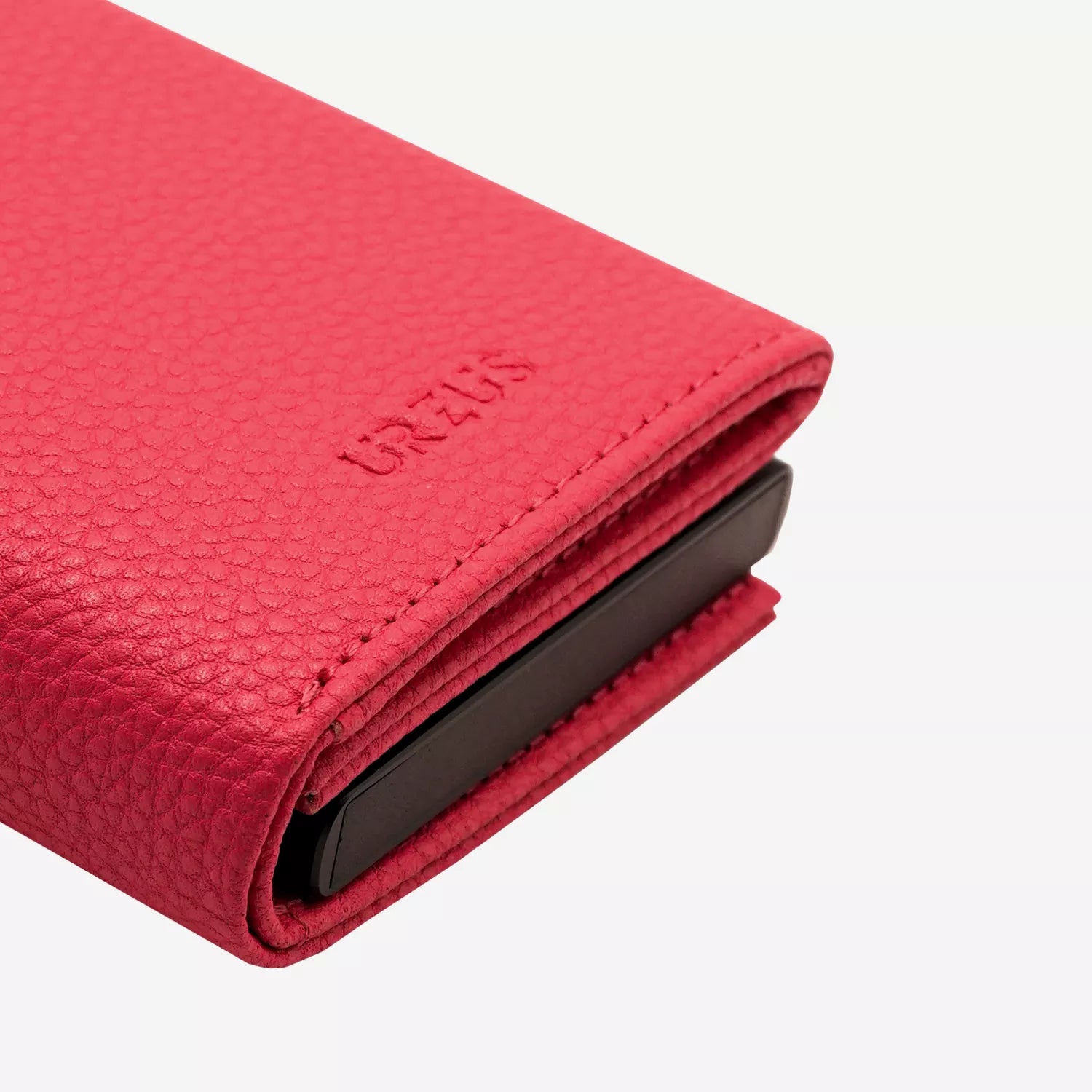 Billetera Anticlonación en Cuero y Aluminio Fuchsia US302
