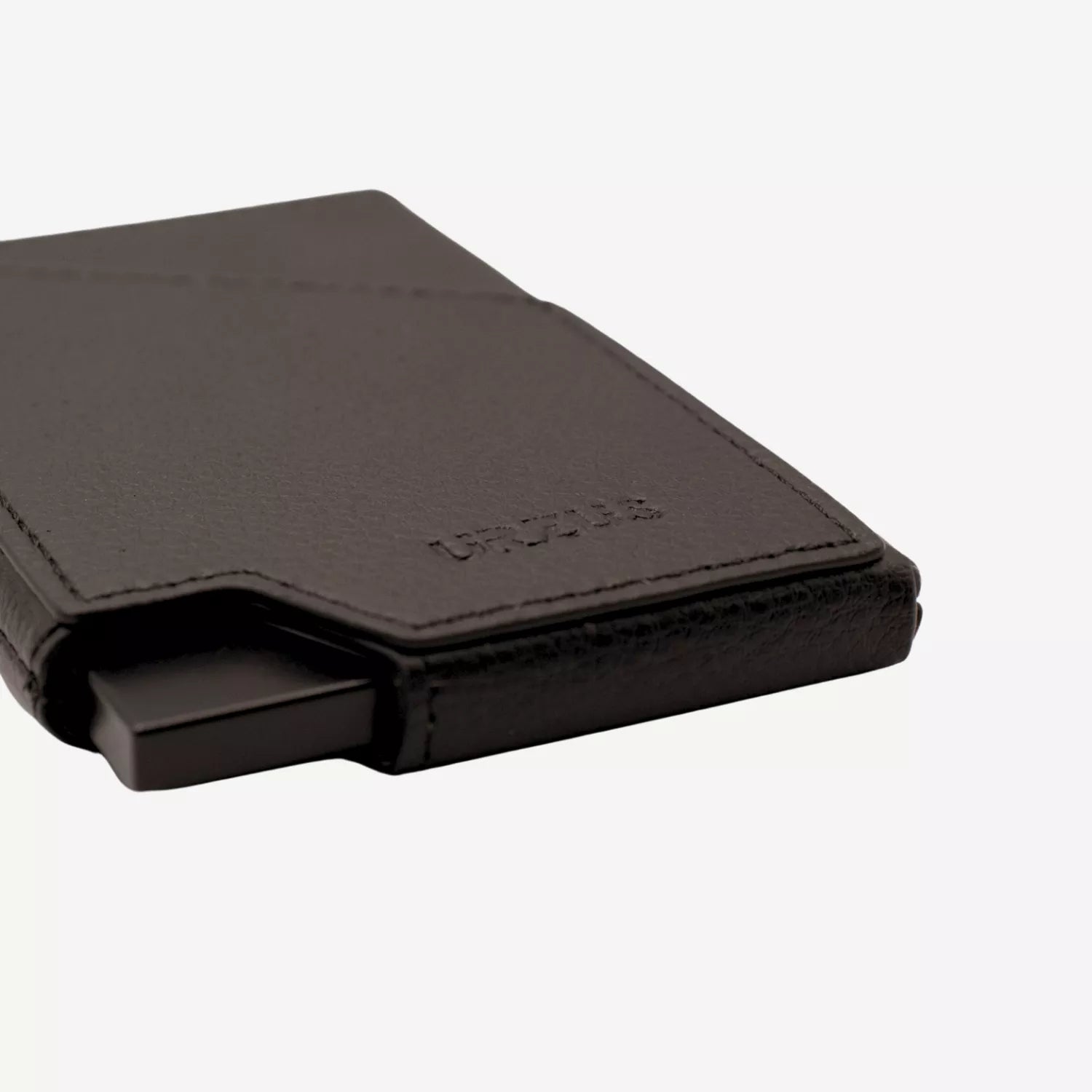 Tarjetero Ultra Delgado con Protección RFID Black US501, vista inferior — ideal para organizar tarjetas, de Urzus